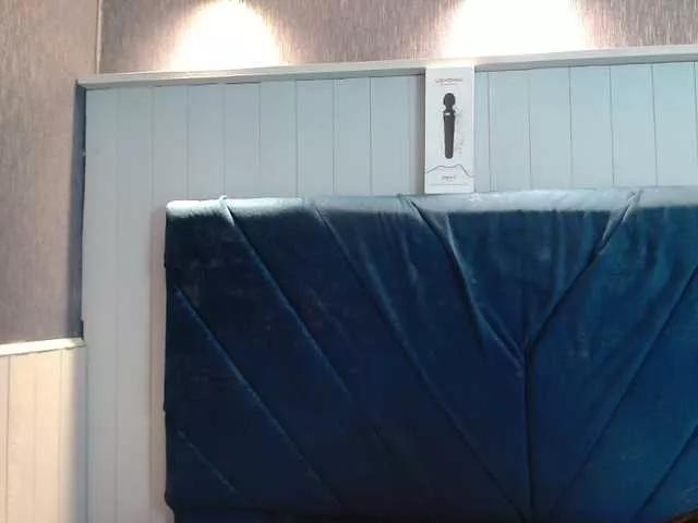 CrystalBrooke3x on BongaCams 