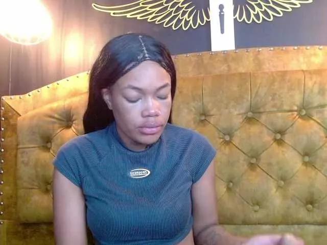 CrystalBrooke3x on BongaCams 