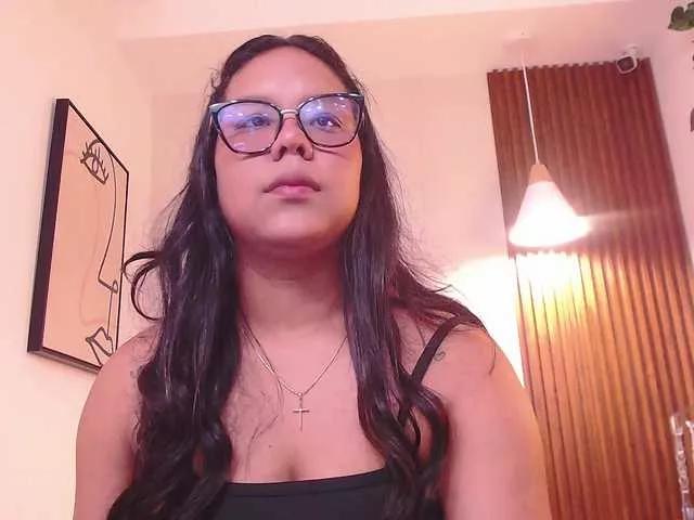 Daneshka-Heart on BongaCams 