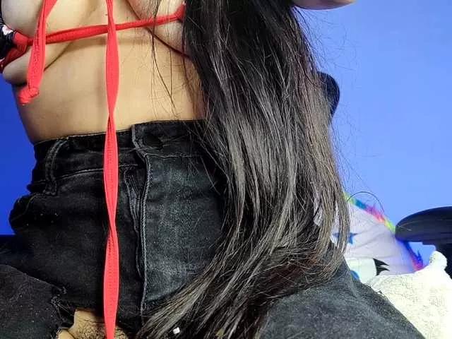deeluna on BongaCams 