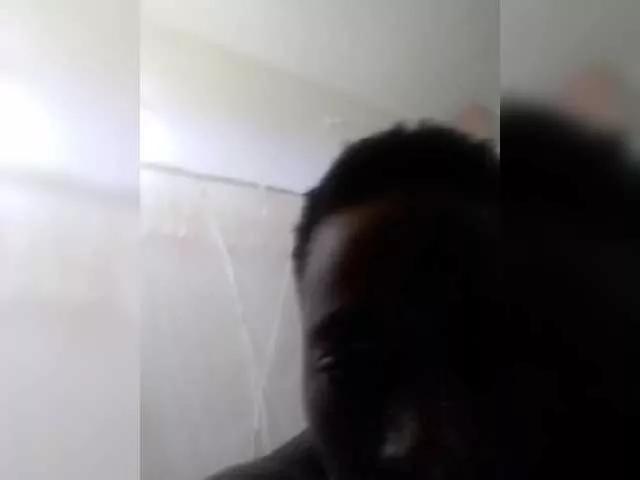 Divaslutty on BongaCams 
