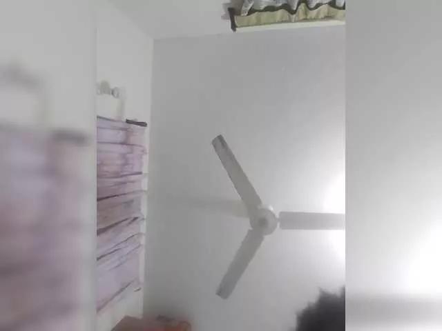 Divaslutty on BongaCams 