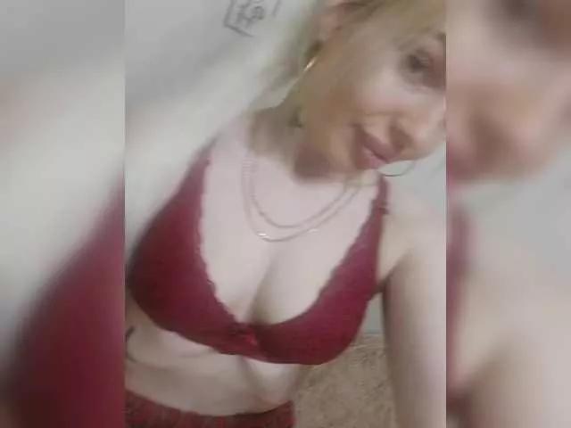 Djesikaa on BongaCams 