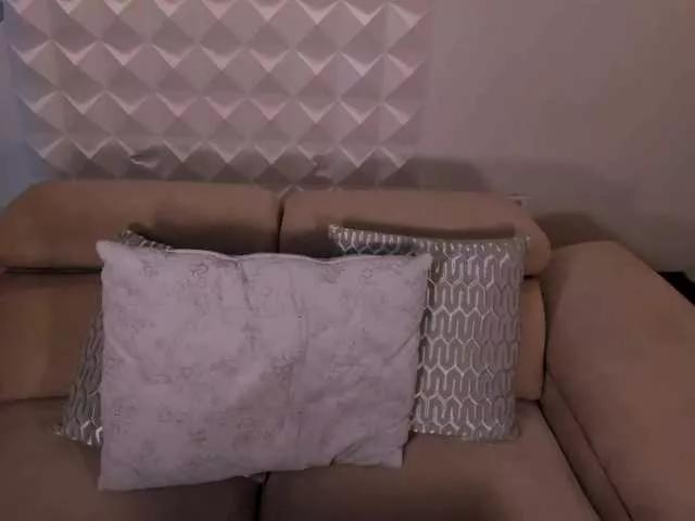 DolcieElliot on BongaCams 