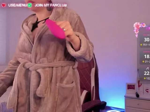 DominaDeivis on BongaCams 