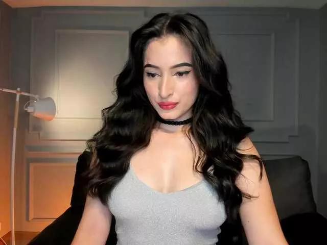 DominiqueVega on BongaCams 