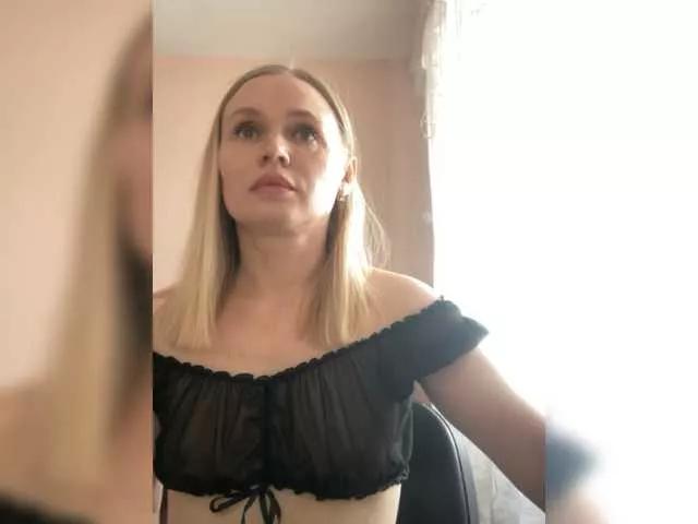 ElenCarr on BongaCams 