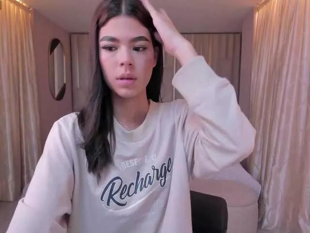 EllieScott on BongaCams 