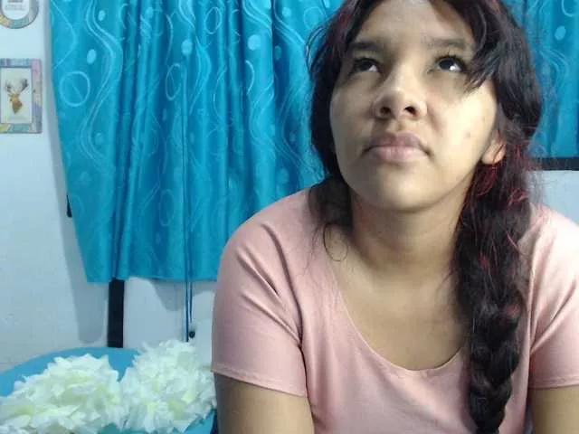 EmelyWhitte on BongaCams 