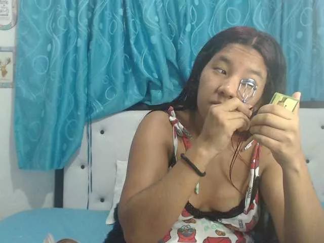 EmelyWhitte on BongaCams 