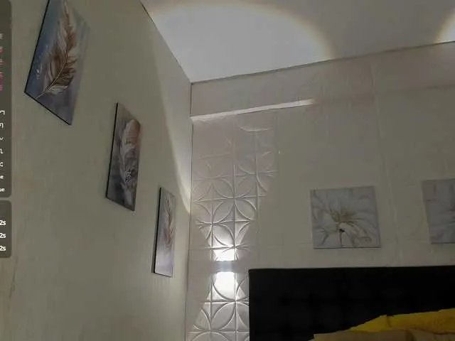 Offline Emilly on BongaCams