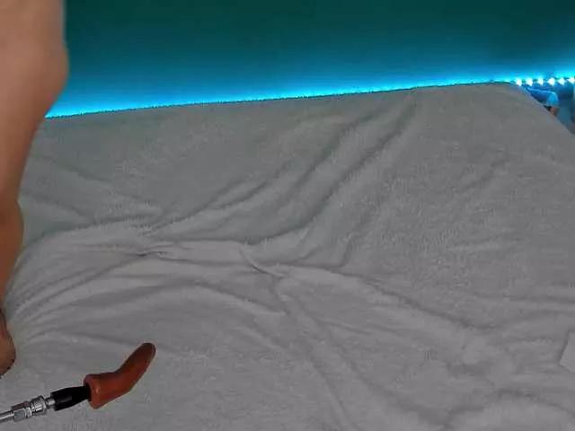 Emma-Donovani on BongaCams 