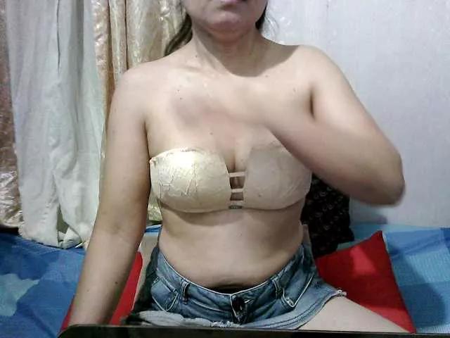 erica-4u on BongaCams 