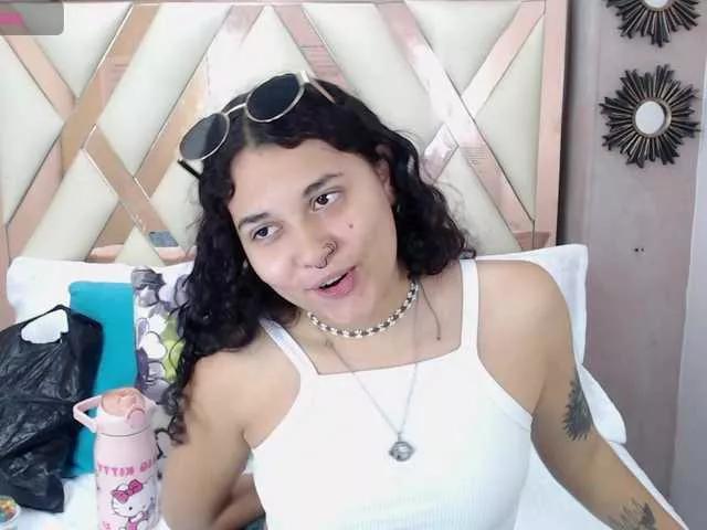 EvaMooree on BongaCams 
