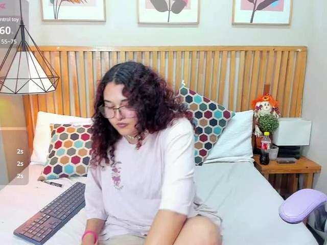 EvaMooree on BongaCams 