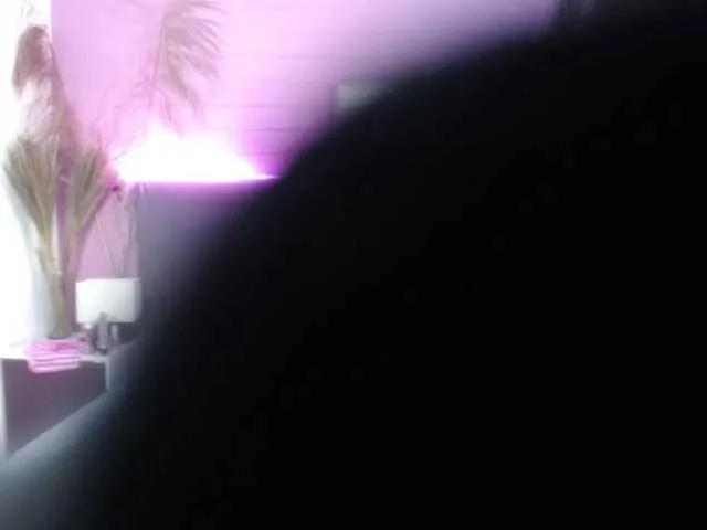 Evangeelin-hills on BongaCams 