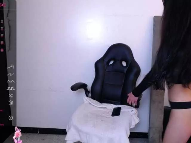 Evangeelin-hills on BongaCams 