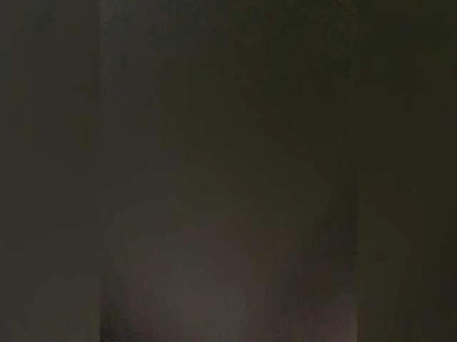 FeeBee from BongaCams