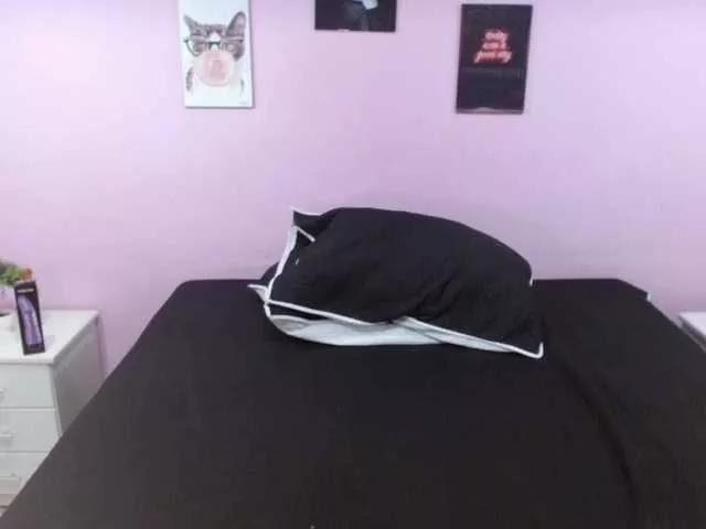 fiorela-madison on BongaCams 