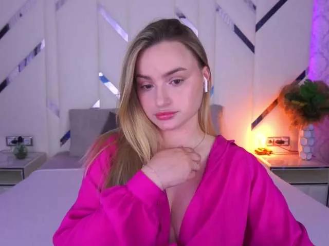 FloraGreys on BongaCams 