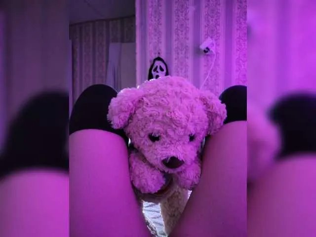 Offline Gentlyplease1 on BongaCams