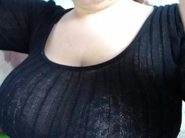 GissellLorena on BongaCams 