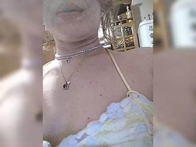 Good-woman on BongaCams 
