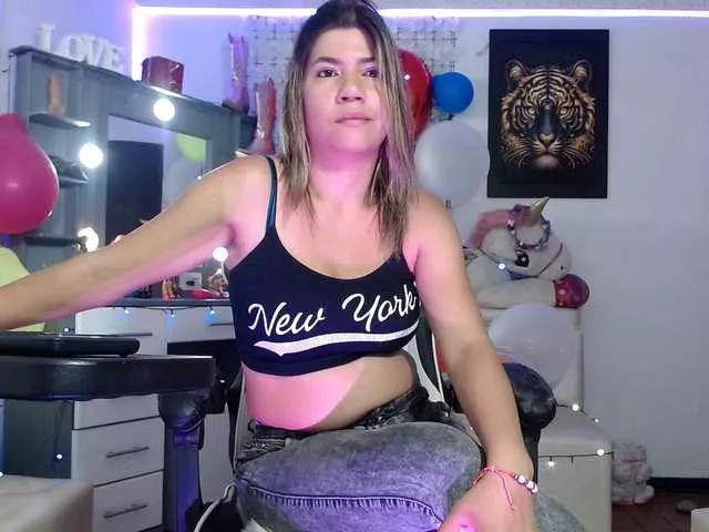 hot-sexy-bunny on BongaCams 