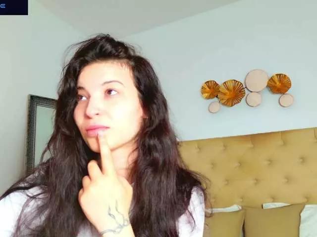 IchTahira on BongaCams 