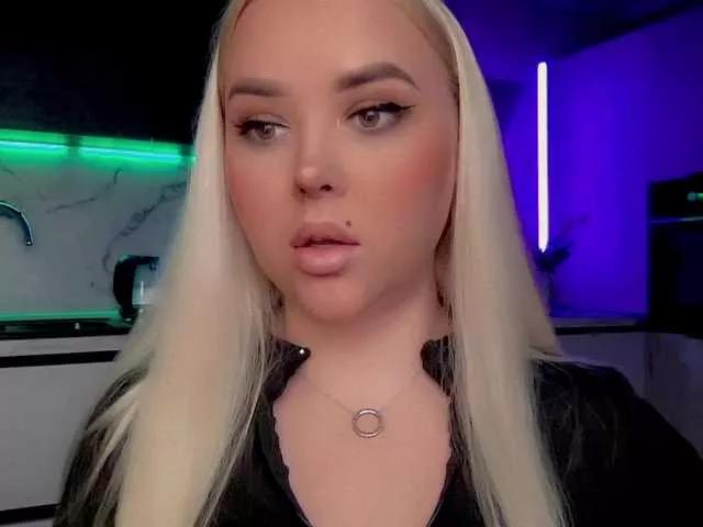 In-your-fucking-mind on BongaCams 