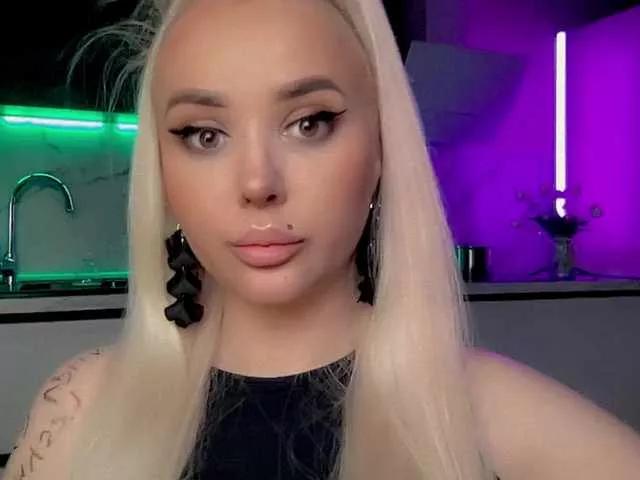 In-your-fucking-mind on BongaCams 