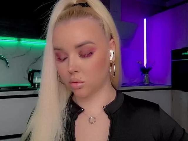 In-your-fucking-mind on BongaCams 