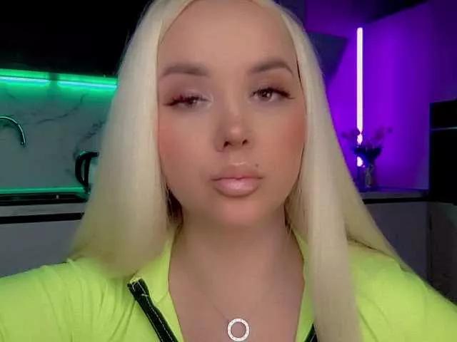 In-your-fucking-mind on BongaCams 