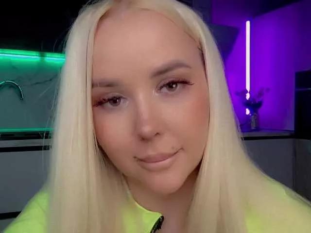 In-your-fucking-mind on BongaCams 