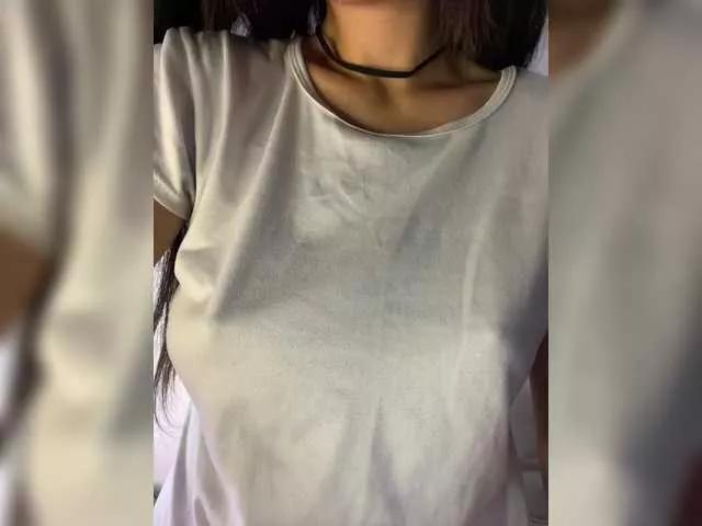 InJiOcean99 on BongaCams 
