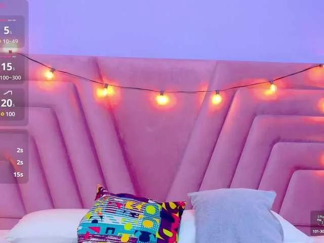 innocenthazel on BongaCams 