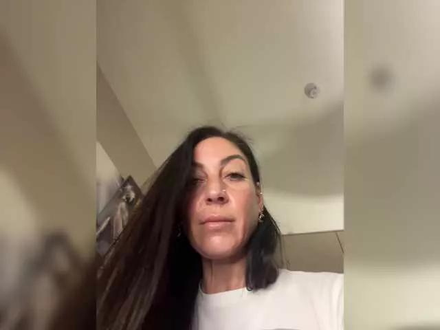IrinkaGata on BongaCams 