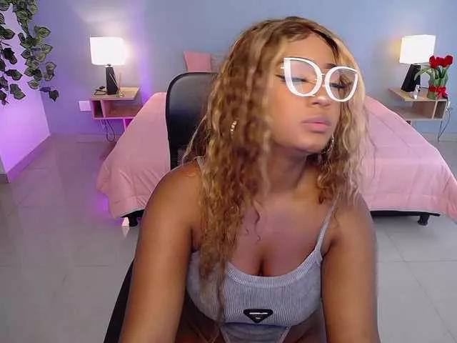 JasmineCampbell on BongaCams 