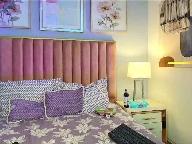 jasmineross on BongaCams 
