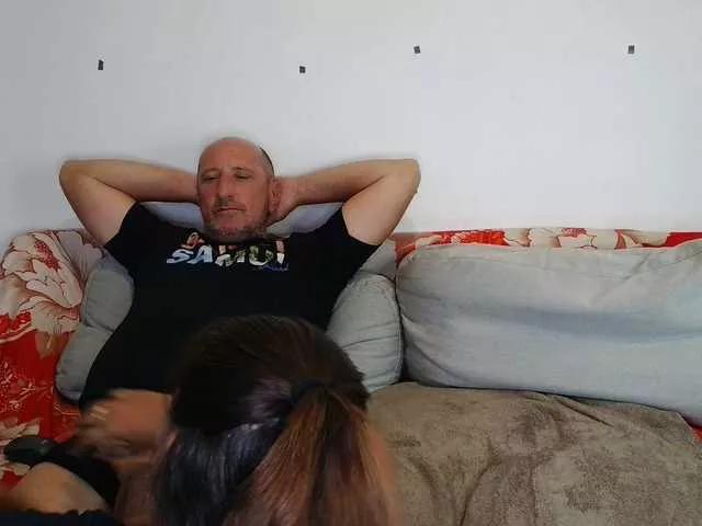jhongade on BongaCams 