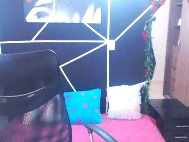 JIMENAMILFX on BongaCams 