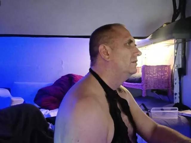 JoyplayingToy on BongaCams 