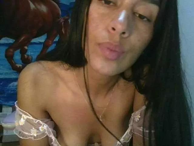 JuanaBrunette on BongaCams 