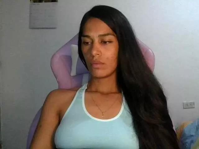 JuanaBrunette on BongaCams 