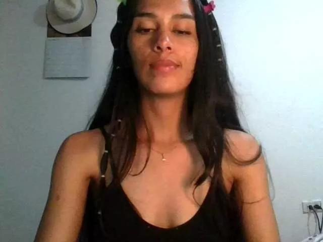 JuanaBrunette on BongaCams 