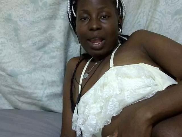 Juicyberry254 on BongaCams 
