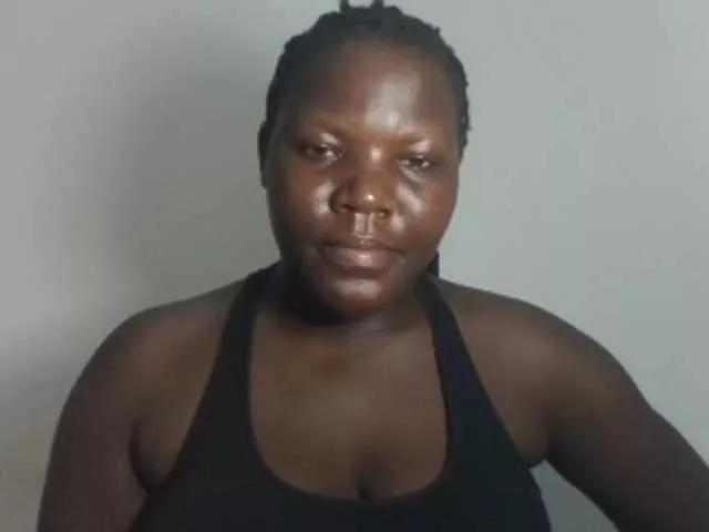 JuicyBlacktits on BongaCams 