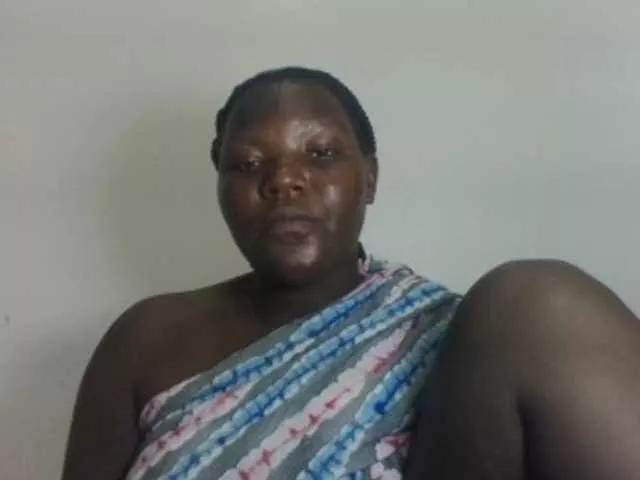 JuicyBlacktits on BongaCams 