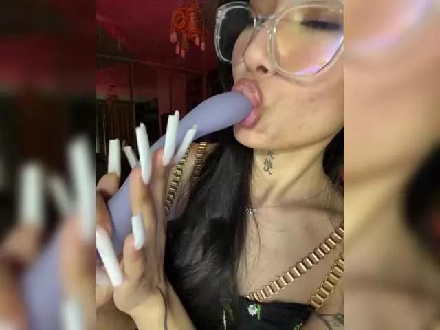 JulieTurner on BongaCams 