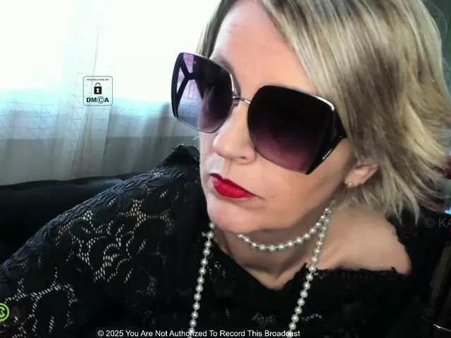 KARINA-S-PALACIOS on BongaCams 
